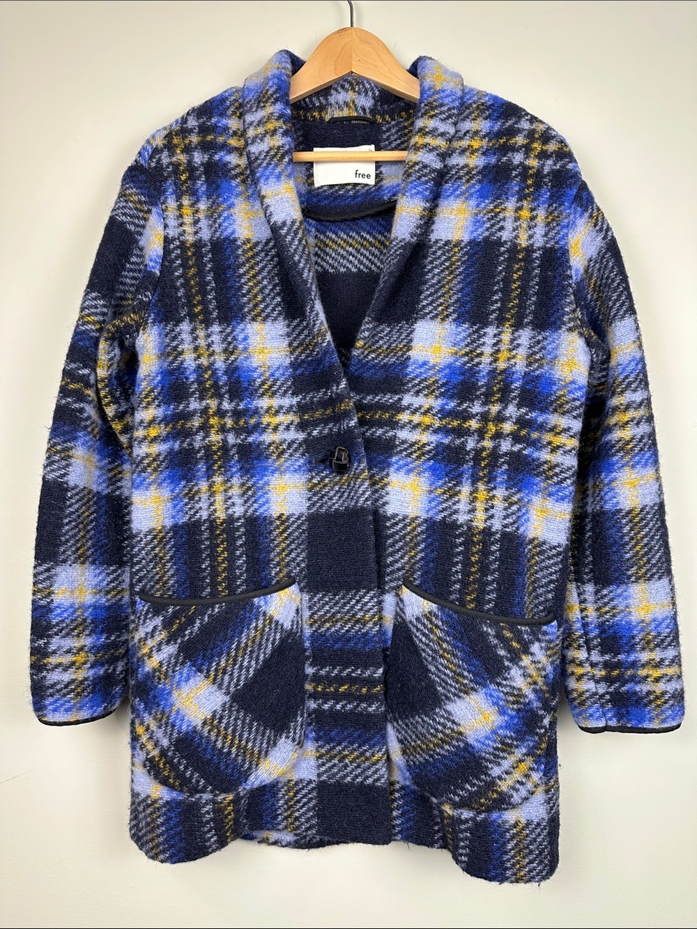 31. Wilfred free wool plaid Shacket jacket cabinet outdoor fall pockets casual